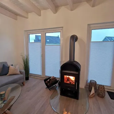 Nordseeresort Buesum Ferienhaus 73 Wattenloeper Holiday home Busum